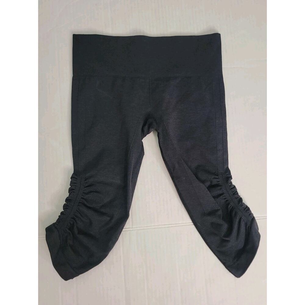 Lululemon Sz 8 Mid Rise Leggings In The Flow Crop Scrunch Hem Gray Womens